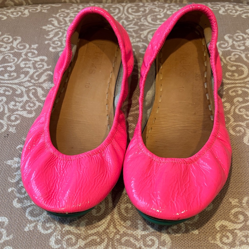 Chic Hot Pink Tieks Ballet Flats